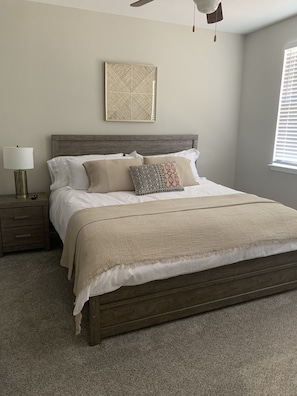 4 camere, Wi-Fi gratuito, lenzuola