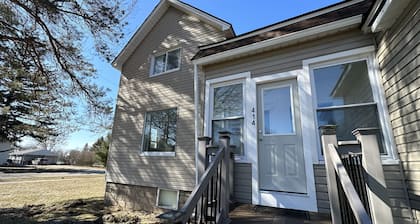 Cozy Downtown East Tawas Home!