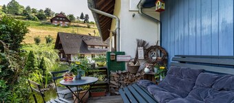 Apartment 'Furtwengler' with Private Garden, Balcony and Wi-Fi