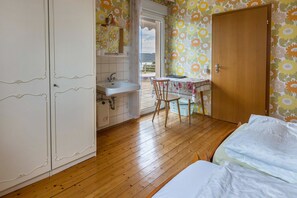2 habitaciones, wifi gratis y ropa de cama