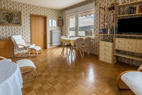 Apartment 'See- Panorama' with Lake View, Balcony and Wi-Fi
