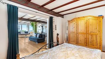 1 Schlafzimmer, Schreibtisch, Bügeleisen/Bügelbrett, kostenloses WLAN