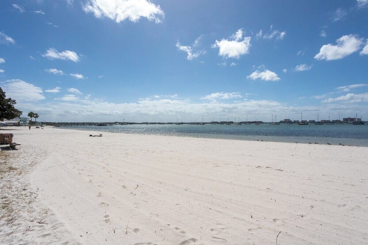 Sun-loungers, beach towels