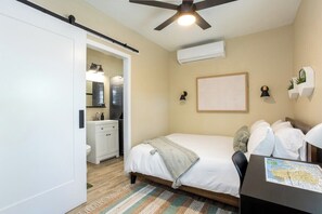 1 bedroom, desk, iron/ironing board, WiFi