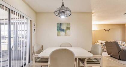 Great Location huge screened lanai