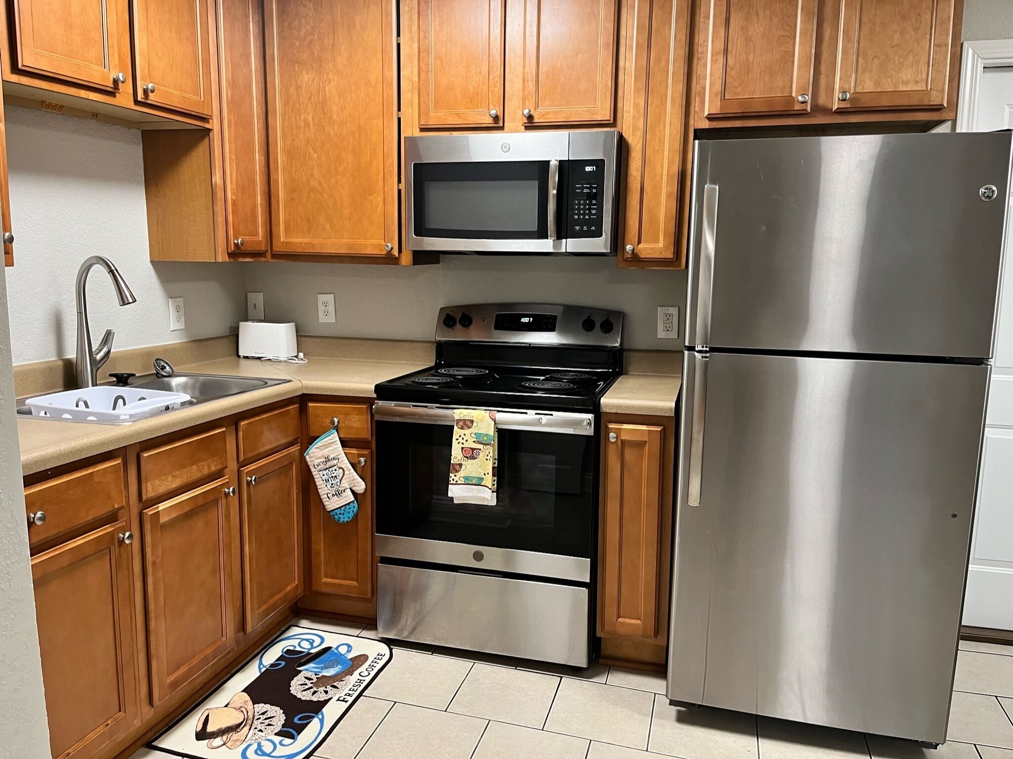 Cozy Townhome by Plaza Midwood/Noda/Lightrail, 10 min drive uptown