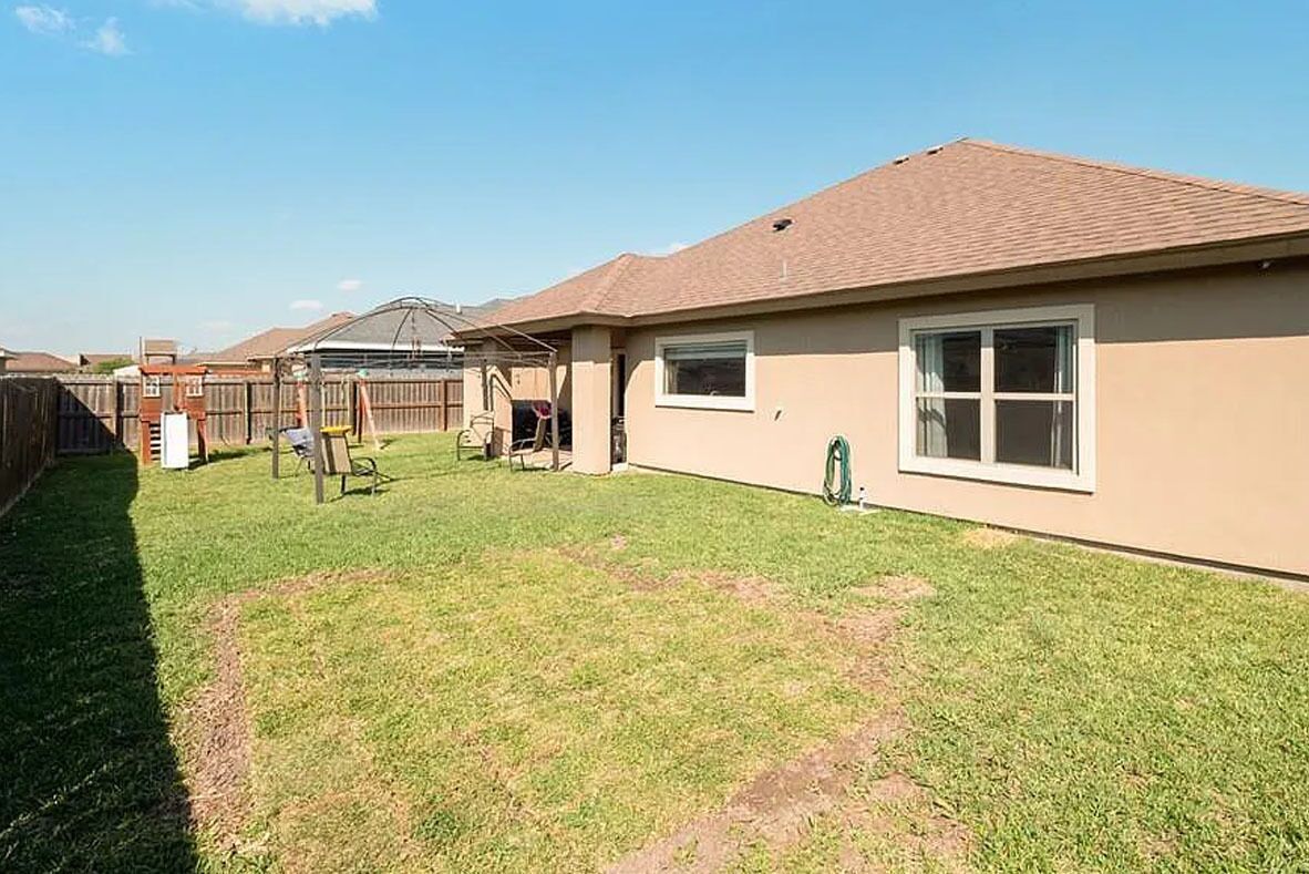 The Oasis- Sleeps 8 (Brownsville, SPI, SpaceX)