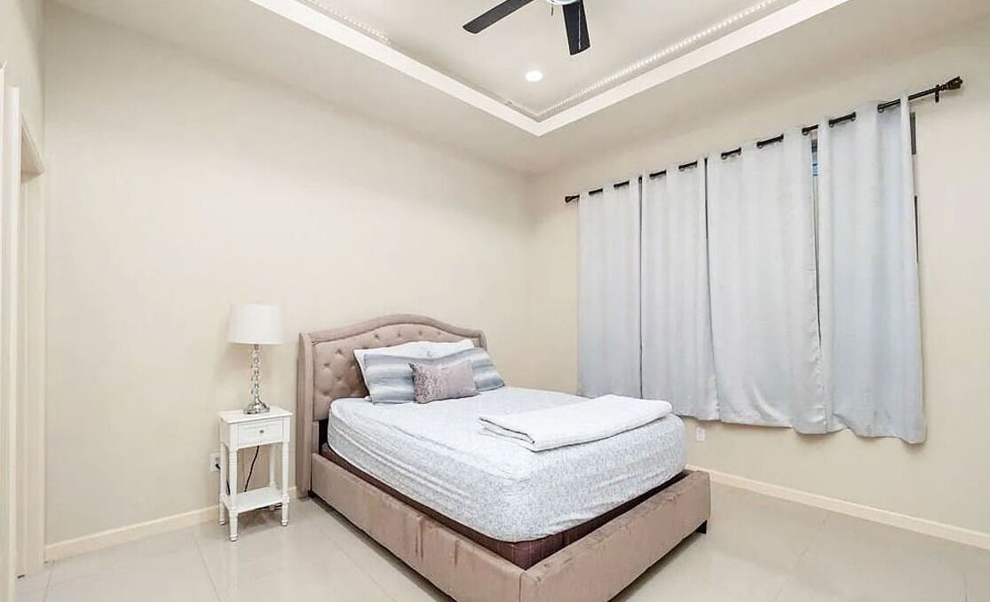 The Oasis- Sleeps 8 (Brownsville, SPI, SpaceX)