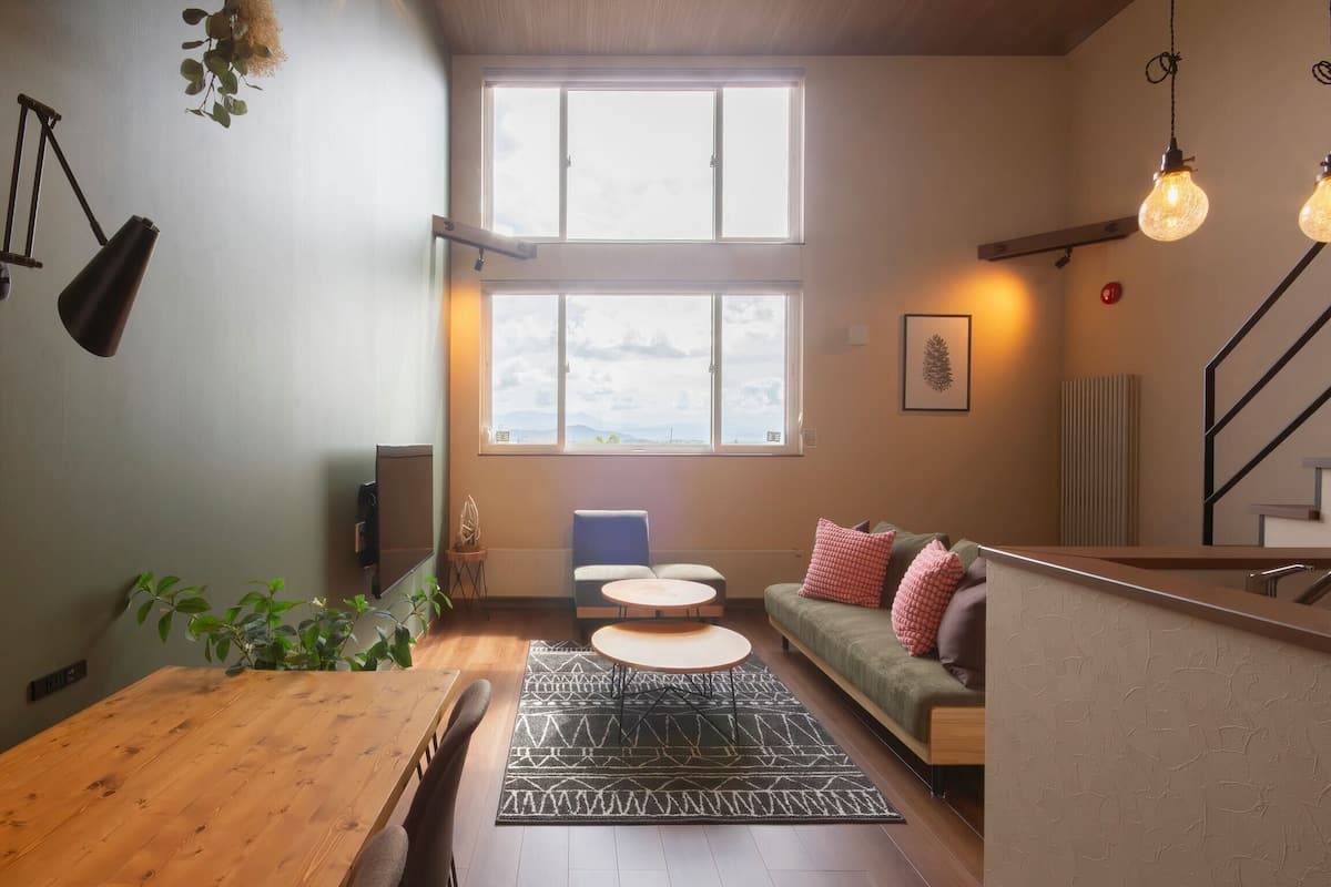Flat-screen TV, offices