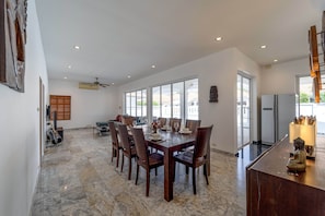 Family dining - Private 4 Bedroom Pool Villa - NG411 (Hua Hin)