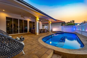 Terrace/patio - Private 4 Bedroom Pool Villa - NG411 (Hua Hin)