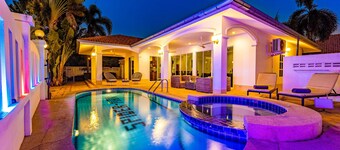 Private 4 Bedroom Pool Villa - NG411