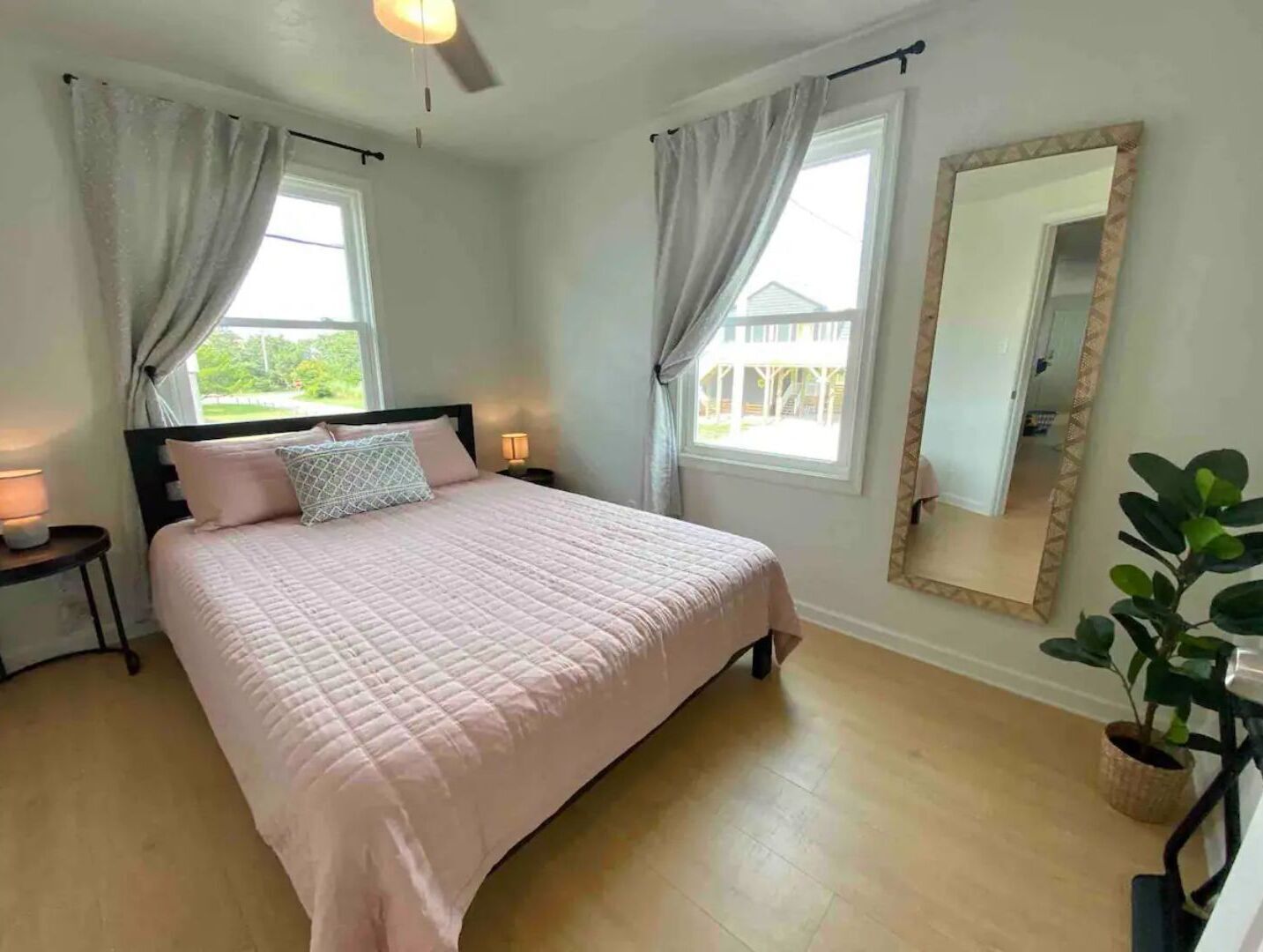 Oceanside house in Avon