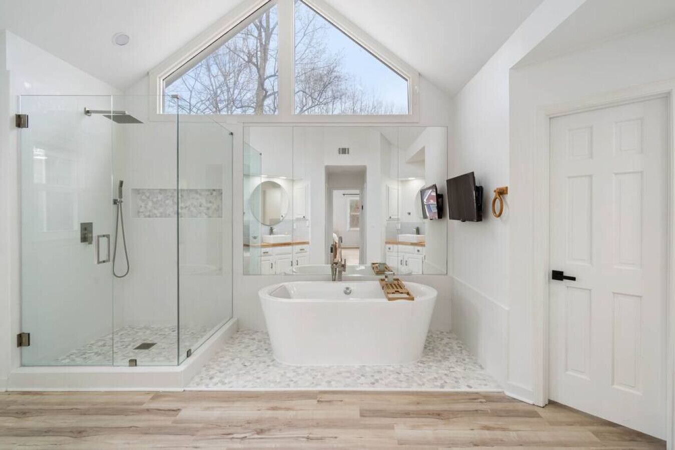 Shower, eco-friendly toiletries, hair dryer, towels