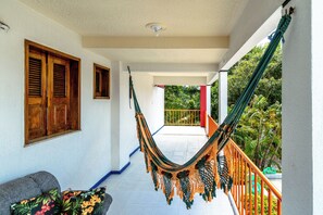 14-inch LCD TV with satellite channels, TV, offices - Pousada Clube Vista do Rio (Barreirinhas)