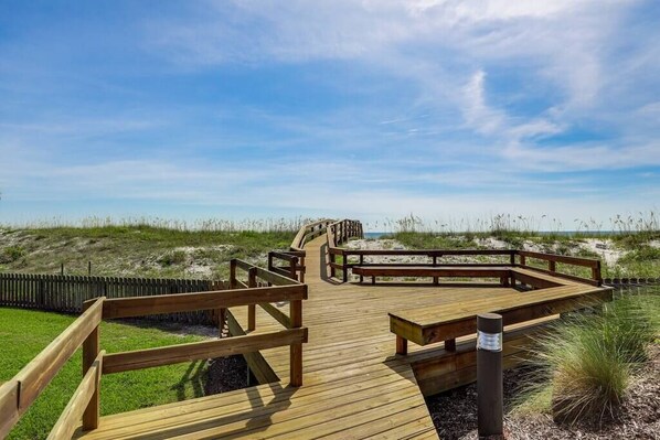 Terrace/patio - Longboard on JaxBeach (Jacksonville Beach)