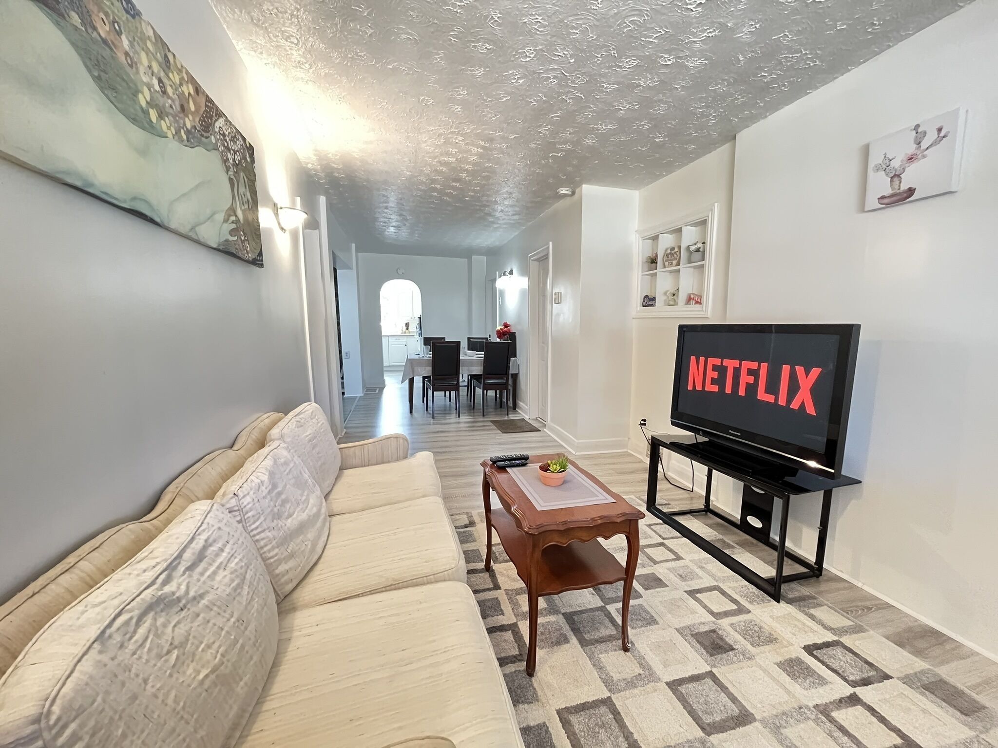 Walk to the Falls! Your vacation Home in Niagara