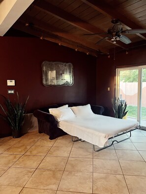 3 chambres, fer et planche à repasser, lit de bébé portatif, Wi-Fi