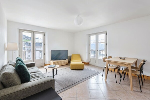 Téléviseur, chaîne audio