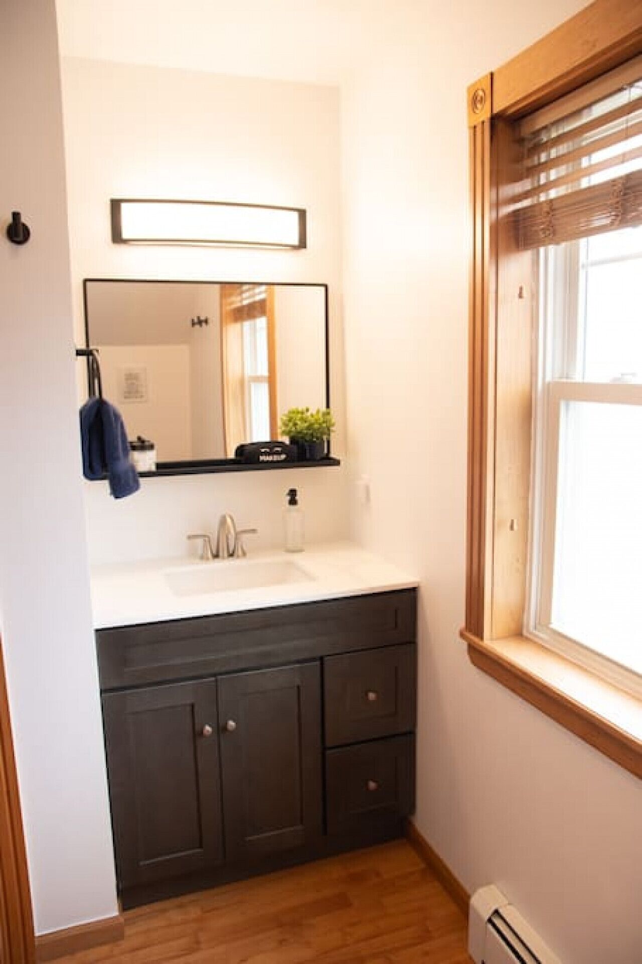 Huge Sandy Pond LAKE HOUSE - Sleeps 14!