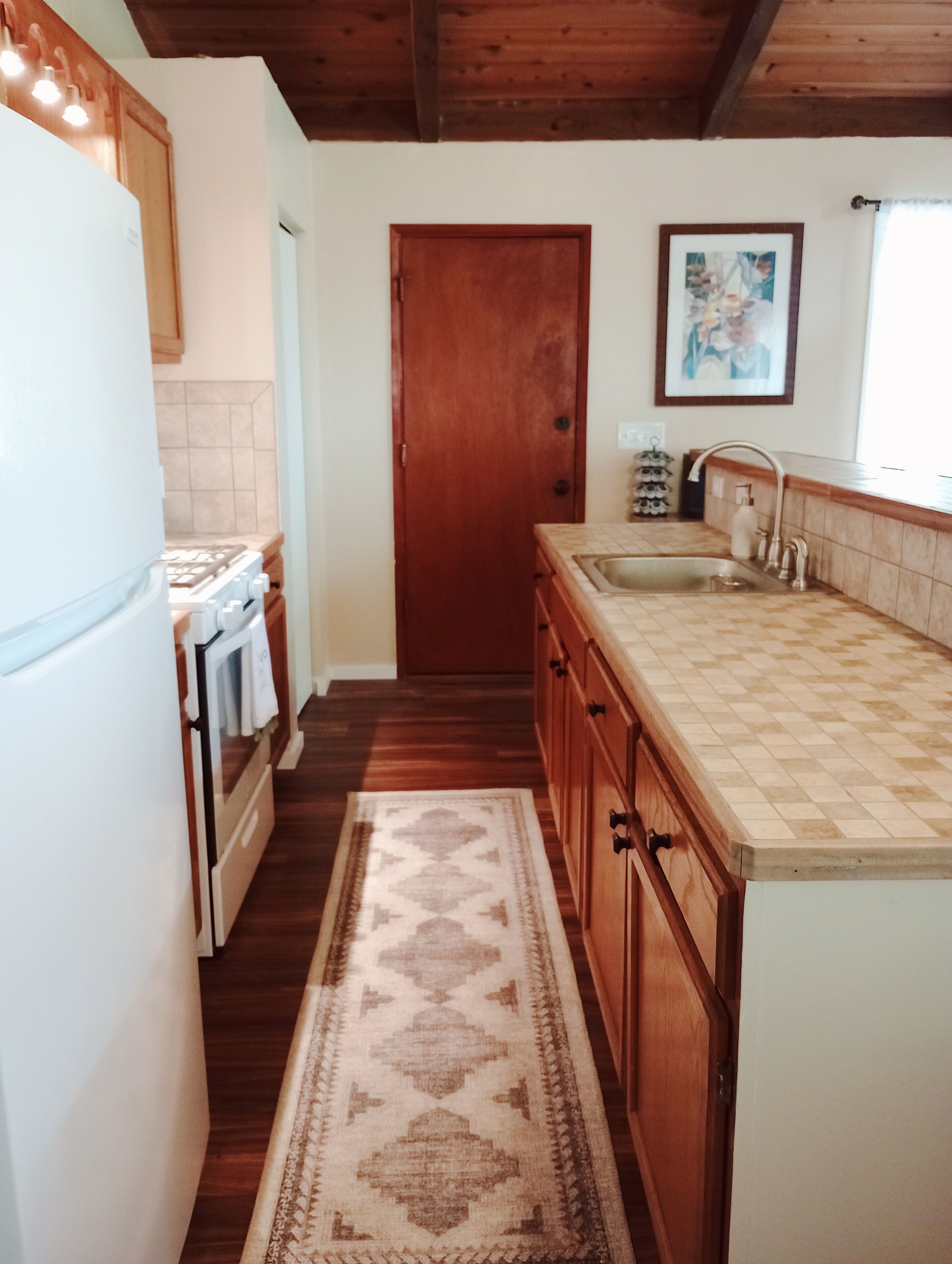 The Jungalow is a charming renovated bungalow minutes from Volcano National Park