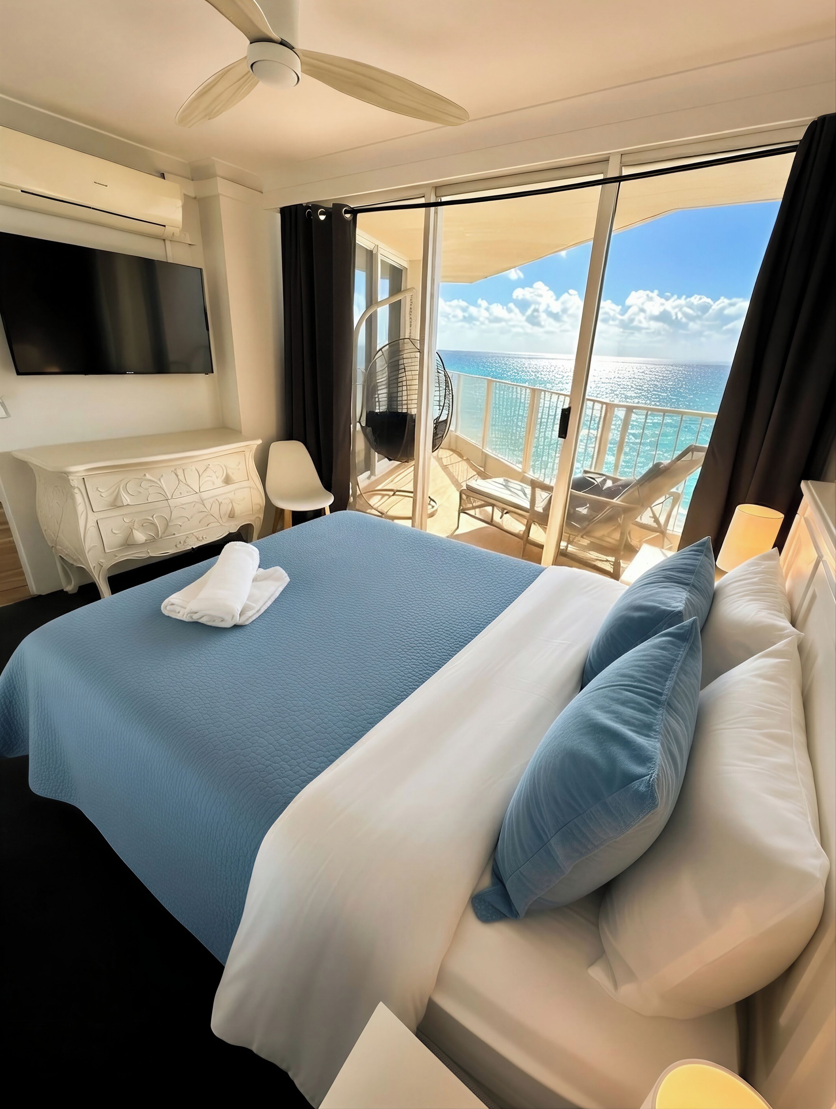 2 Schlafzimmer, Schreibtisch, Bügeleisen/Bügelbrett, Reisekinderbett