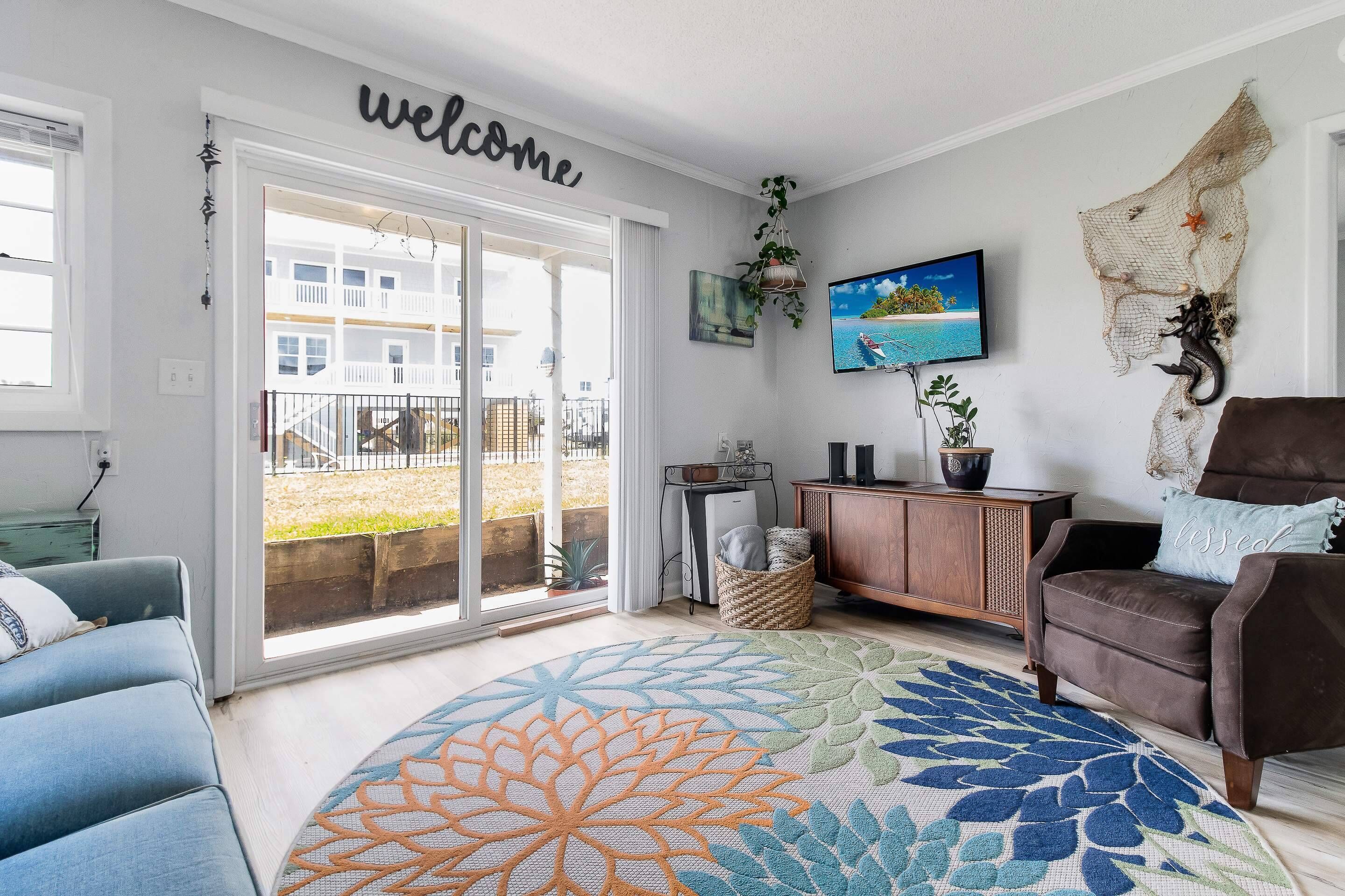 Hear the Ocean Waves from this Wonderful 2 Bedroom condo With Convenient Beach Access &amp; Restaurants