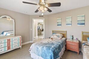 2 habitaciones, tabla de planchar con plancha y wifi gratis 