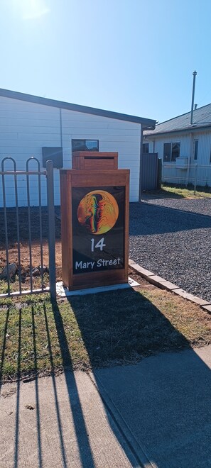 Front of property - The Berri Bubble Lodge (Berridale)