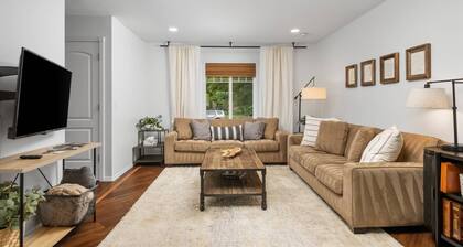 Wonderful Wine Country Location, Pet Friendly, Fully Fenced Backyard, 1/2 Mile From Downtown Dundee