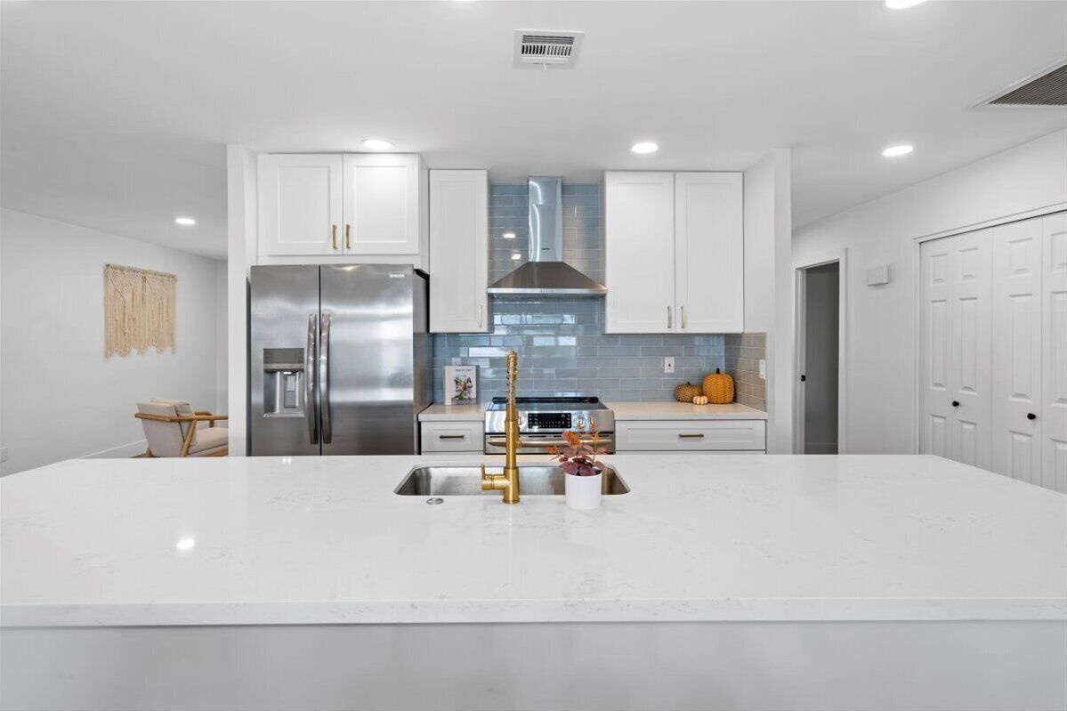 5 mins. to Old Town! Scottsdale Urban Oasis - Pool+Firepit+Games