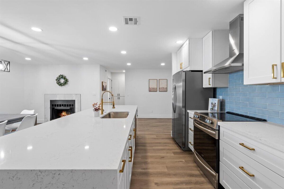 5 mins. to Old Town! Scottsdale Urban Oasis - Pool+Firepit+Games