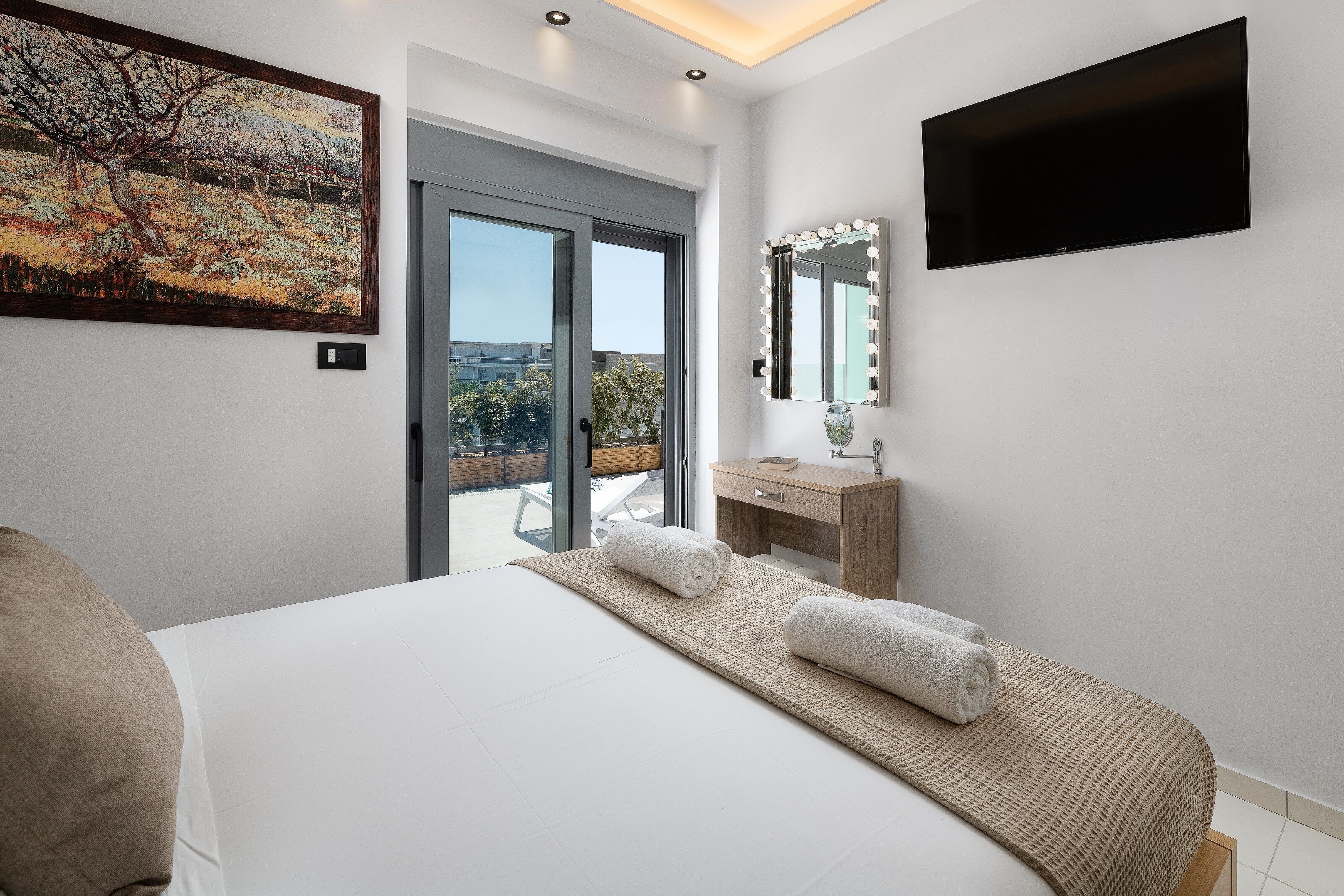 Photo - Rhodes SkyLine Suites