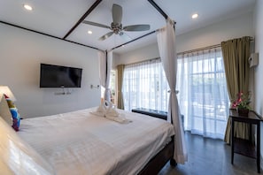 Vila luxo | 3 quartos, individualmente mobiliados, ferros/tábuas de passar roupa