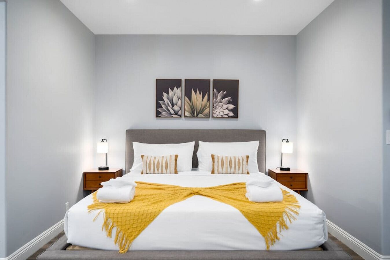 Modern Newly Built Cottonwood Home with Hot Tub & Firepit