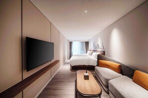 Huone (行政双床房) | Ylelliset vuodevaatteet, untuvapeitot, pillowtop-patjalliset sängyt