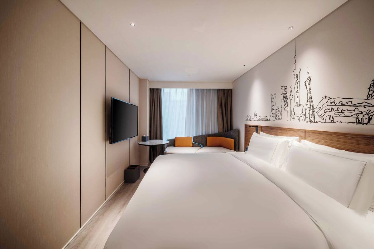 Kamar Double Standar | Seprai premium, selimut bulu angsa, dan bantalan ekstra lembut