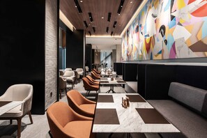 Restaurant - UrCove by HYATT Shanghai Lujiazui EXPO (Shanghai)