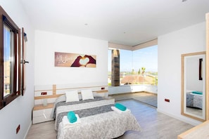 4 Schlafzimmer, Bügeleisen/Bügelbrett, kostenloses WLAN, Bettwäsche