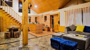Reception - Fursat - Boutique Stays (Kullu)