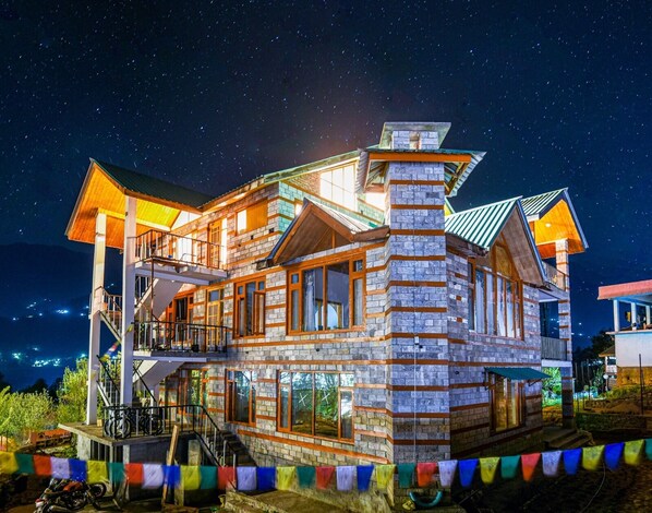 Fachada da propriedade