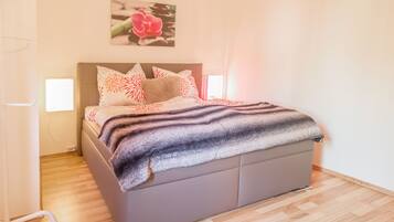 1 多间卧室、WiFi、床单