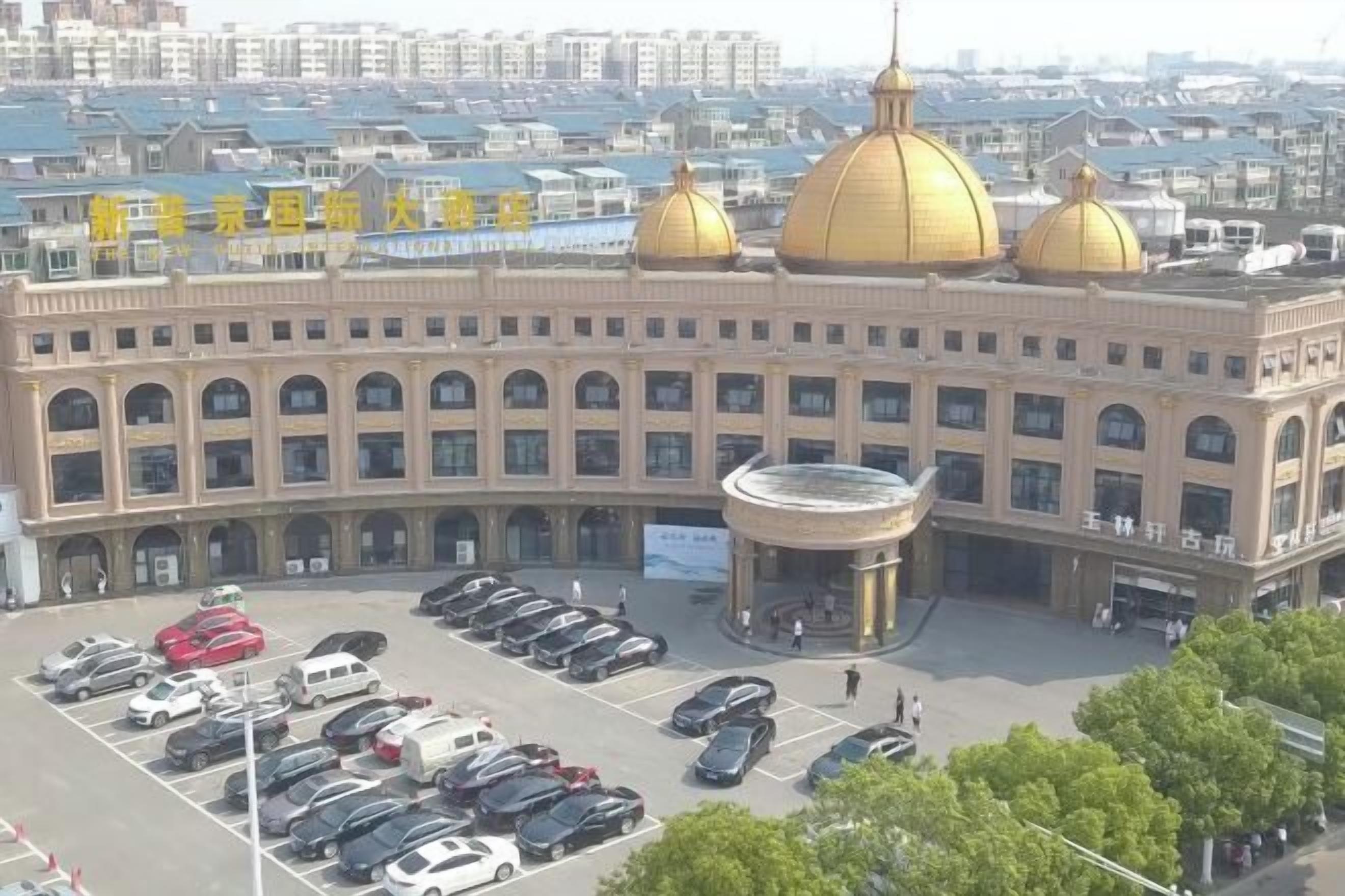 المنشأة من الخارج