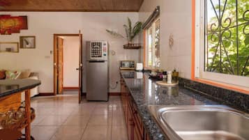 Villa, 1 Schlafzimmer, Raucher, Balkon | Innenbereich