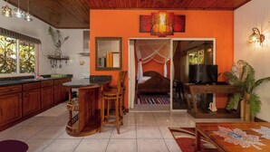 Villa, 1 Bedroom, Smoking, Balcony | Living room - Effi Mountain View Colibri Villa (Mahé Island)