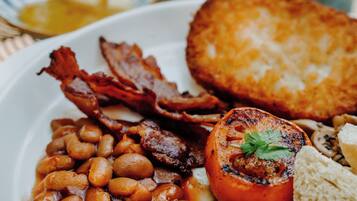 Daily cooked-to-order breakfast for a fee