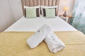 4 Schlafzimmer, Bügeleisen/Bügelbrett, WLAN, Bettwäsche