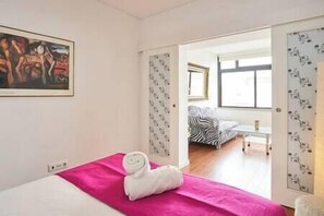 4 chambres, fer et planche à repasser, Wi-Fi, literie fournie