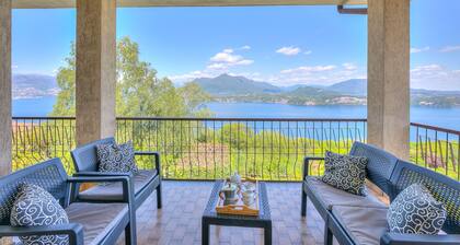 Easy Panorama Apartment Stresa Hill