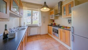 Private kitchen - Easy Panorama Apartment Stresa Hill (Stresa)